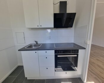 Bruno-Taut-Ring 168, 39130 Magdeburg