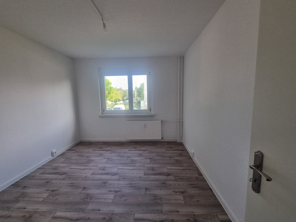 Bruno-Taut-Ring 170, 39130 Magdeburg