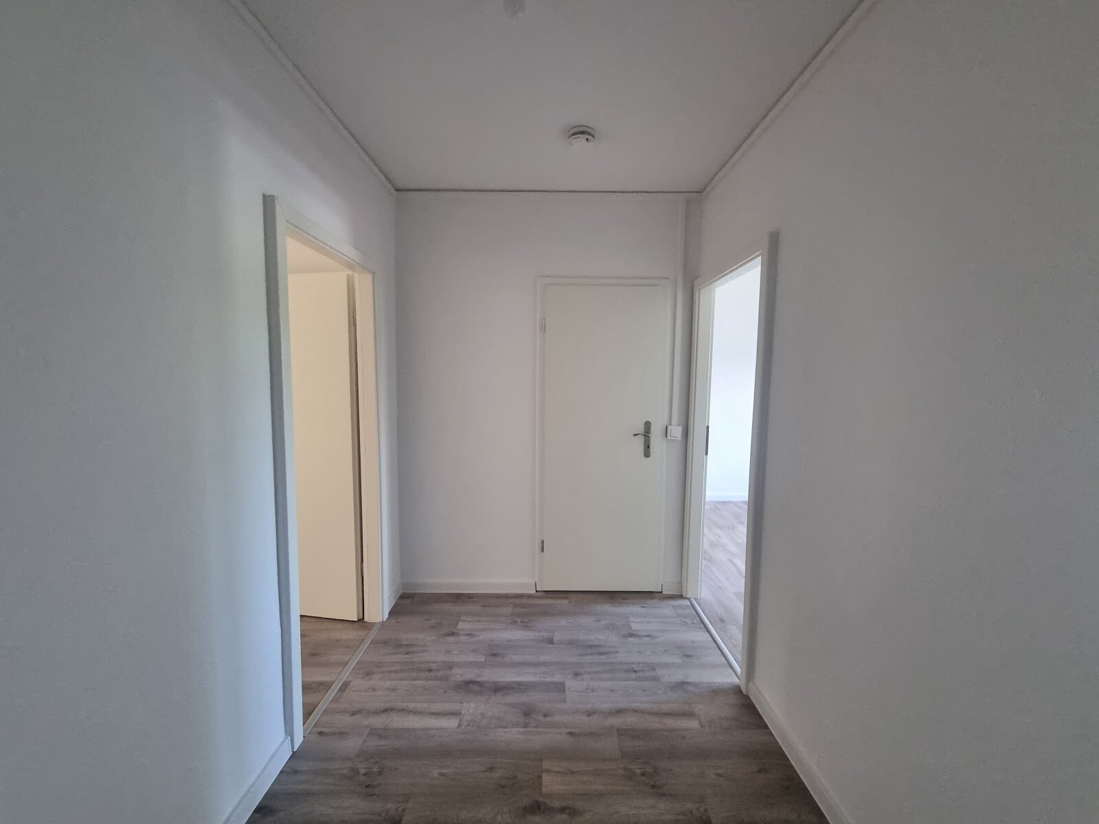 Bruno-Taut-Ring 170, 39130 Magdeburg