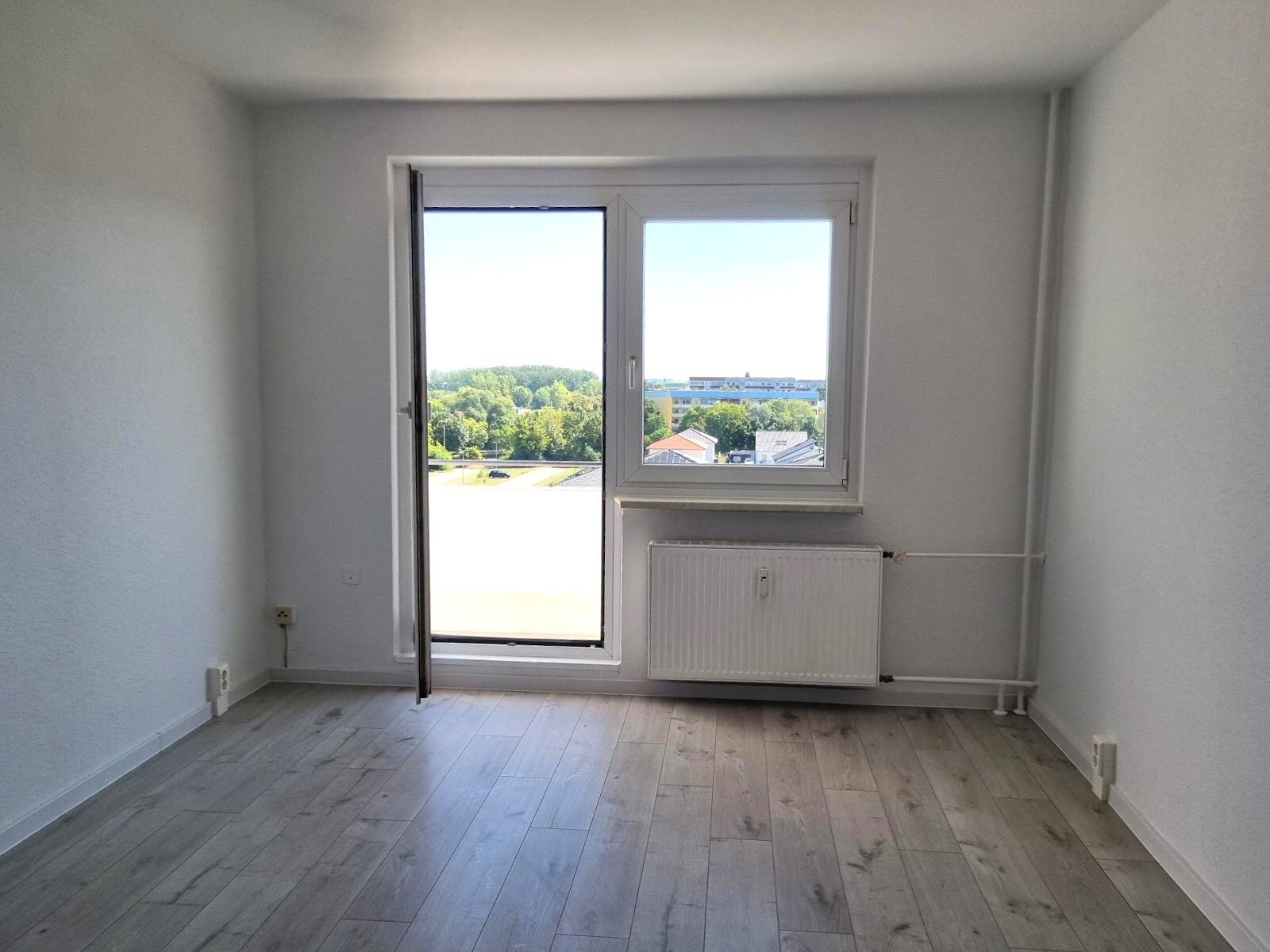 Bruno-Taut-Ring 170, 39130 Magdeburg