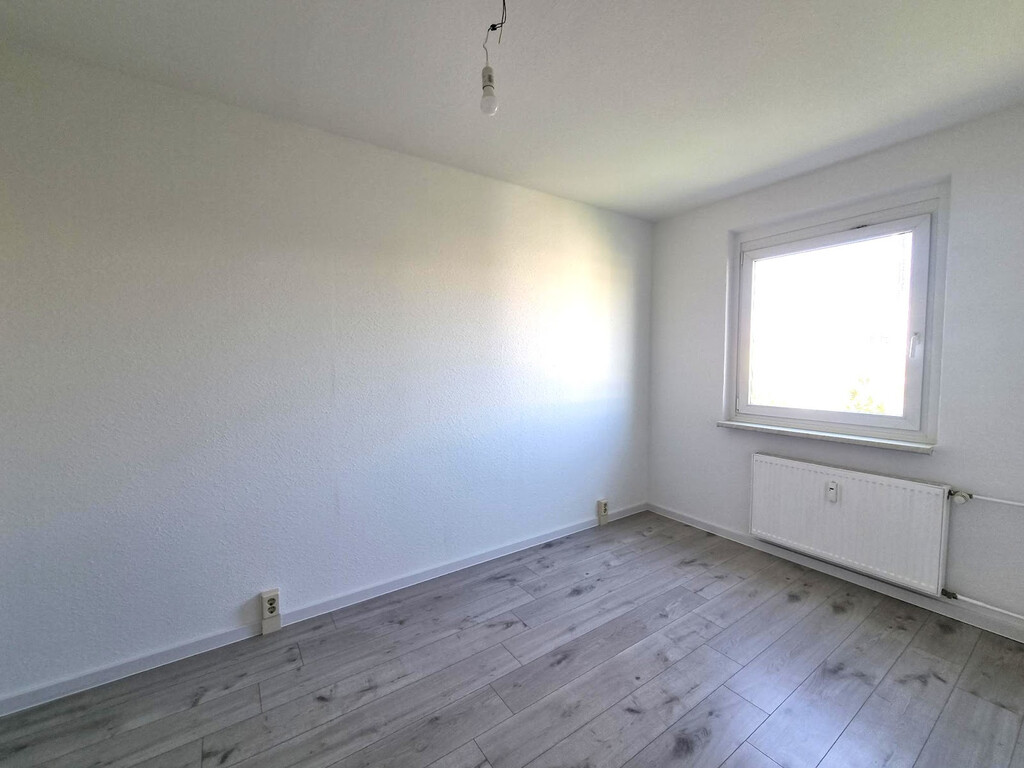 Bruno-Taut-Ring 170, 39130 Magdeburg