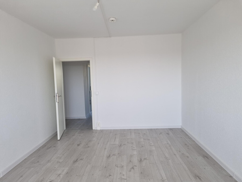 Bruno-Taut-Ring 170, 39130 Magdeburg