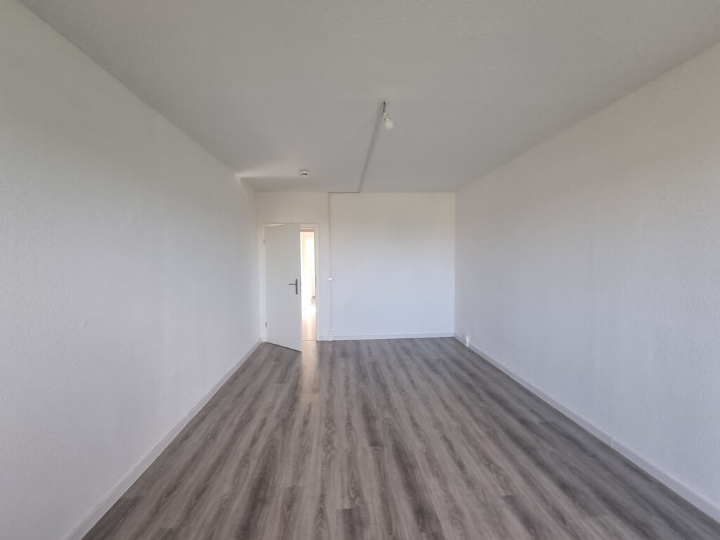 Bruno-Taut-Ring 171, 39130 Magdeburg