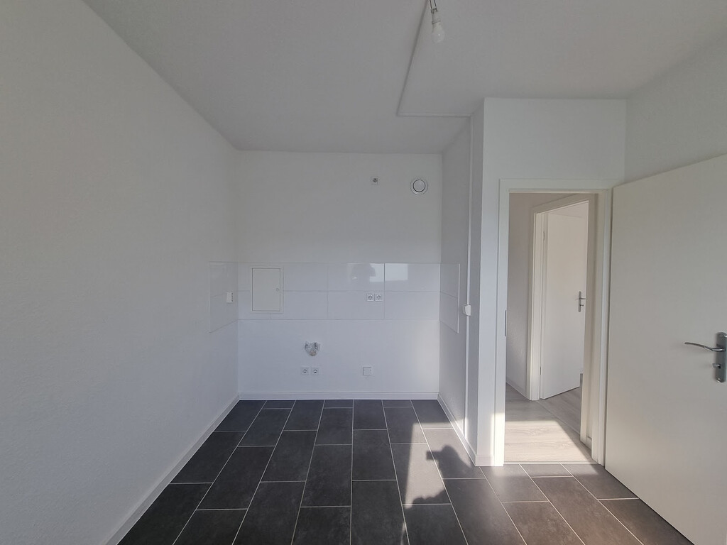 Bruno-Taut-Ring 171, 39130 Magdeburg