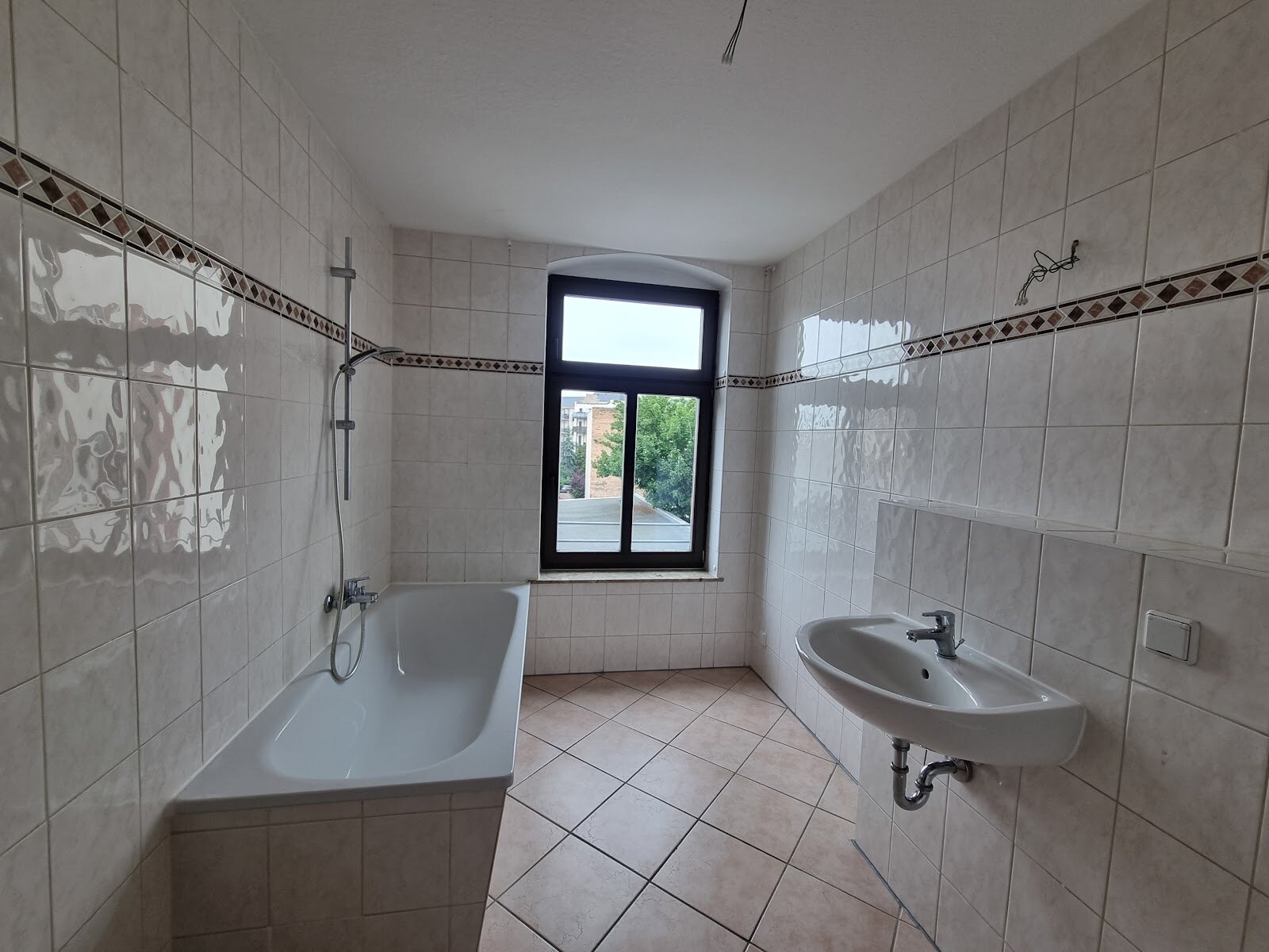 Osendorfer Straße 2, 06112 Halle (Saale)