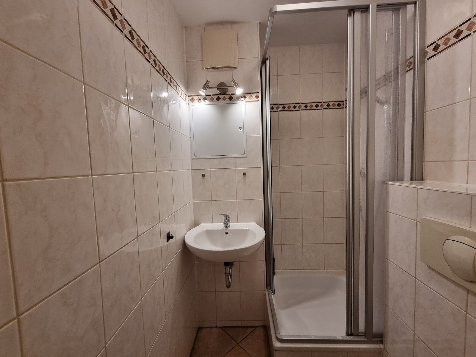 Osendorfer Straße 2, 06112 Halle (Saale)