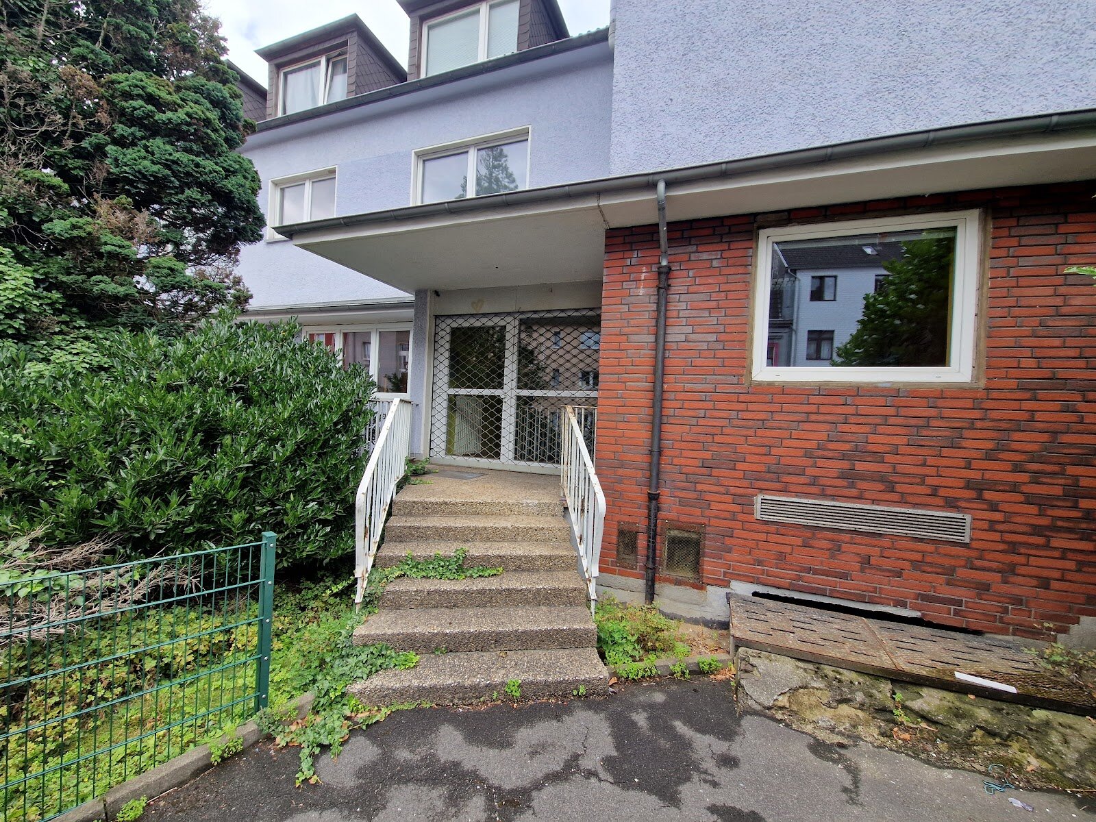 Düsseldorfer Straße 38, 45145 Essen