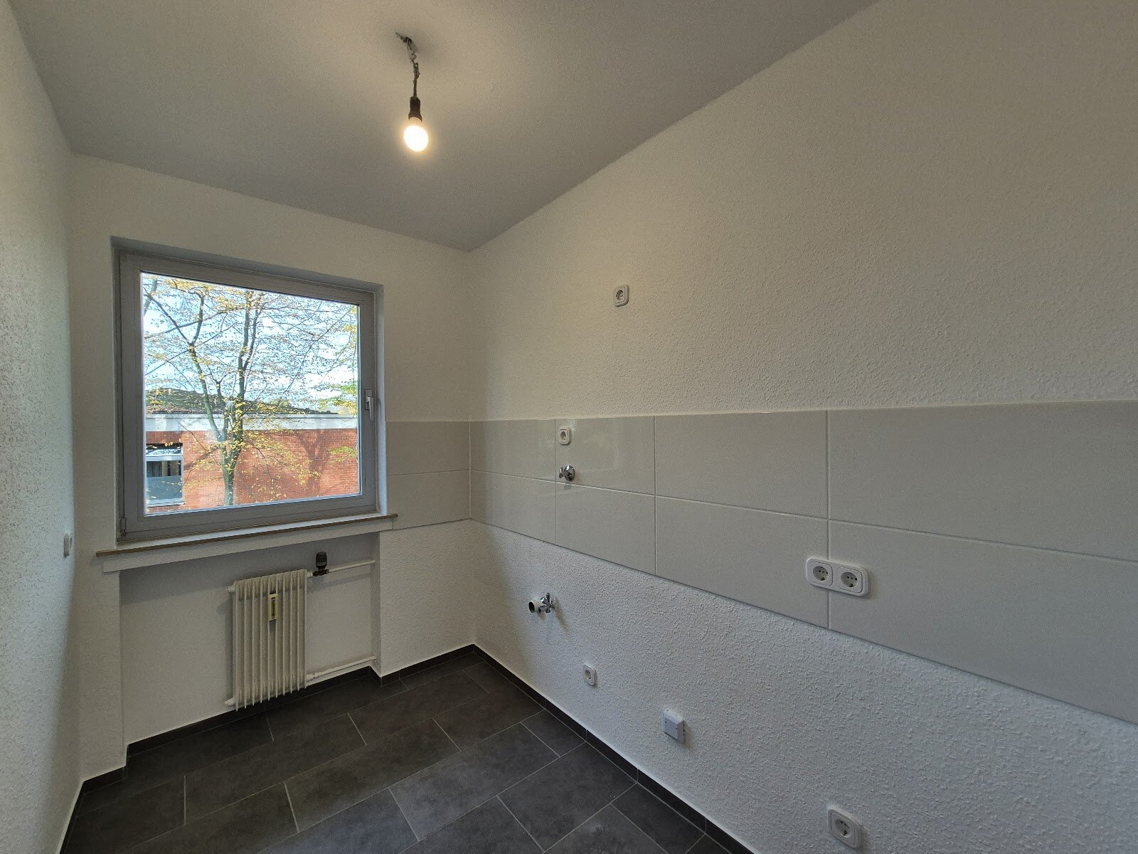 Weidkamp 115, 45355 Essen