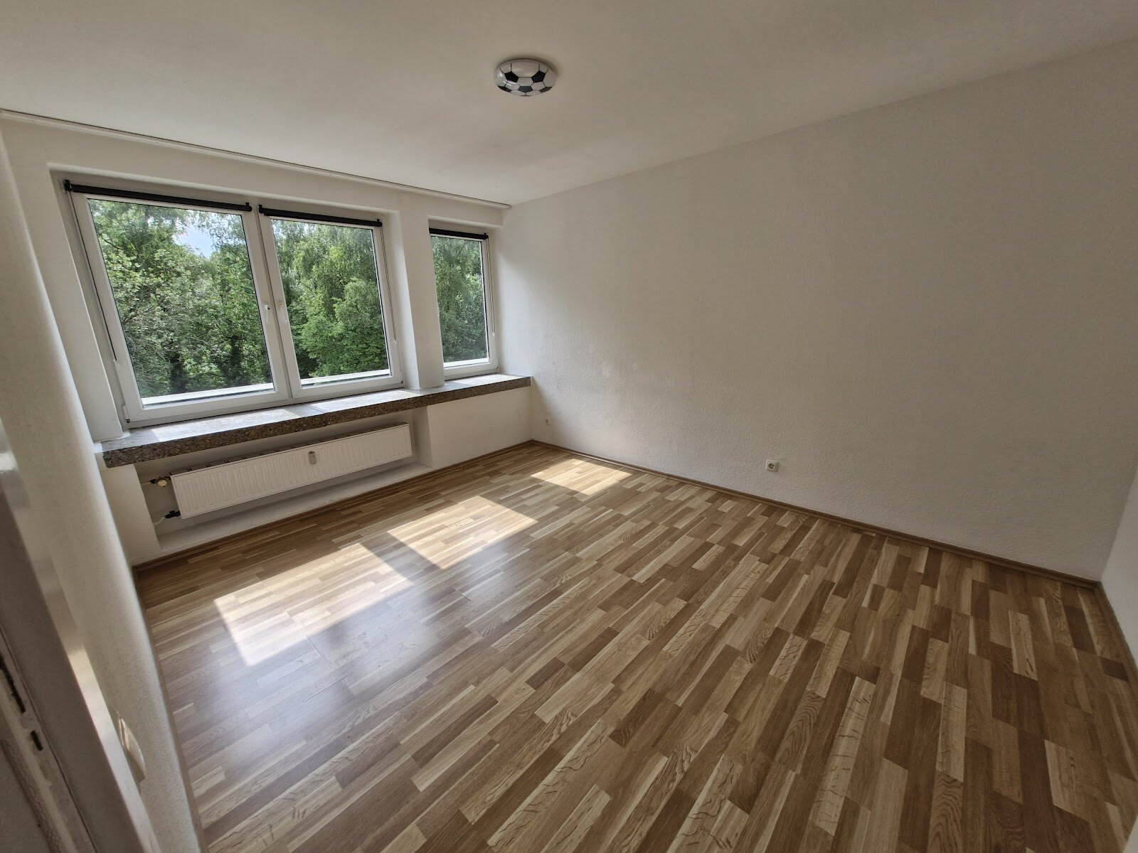 Harffweg 51, 41749 Viersen