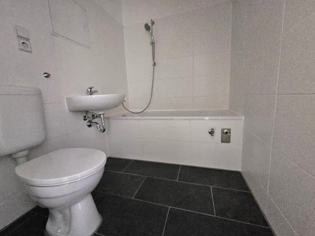 Jamboler Straße 5, 06130 Halle (Saale)