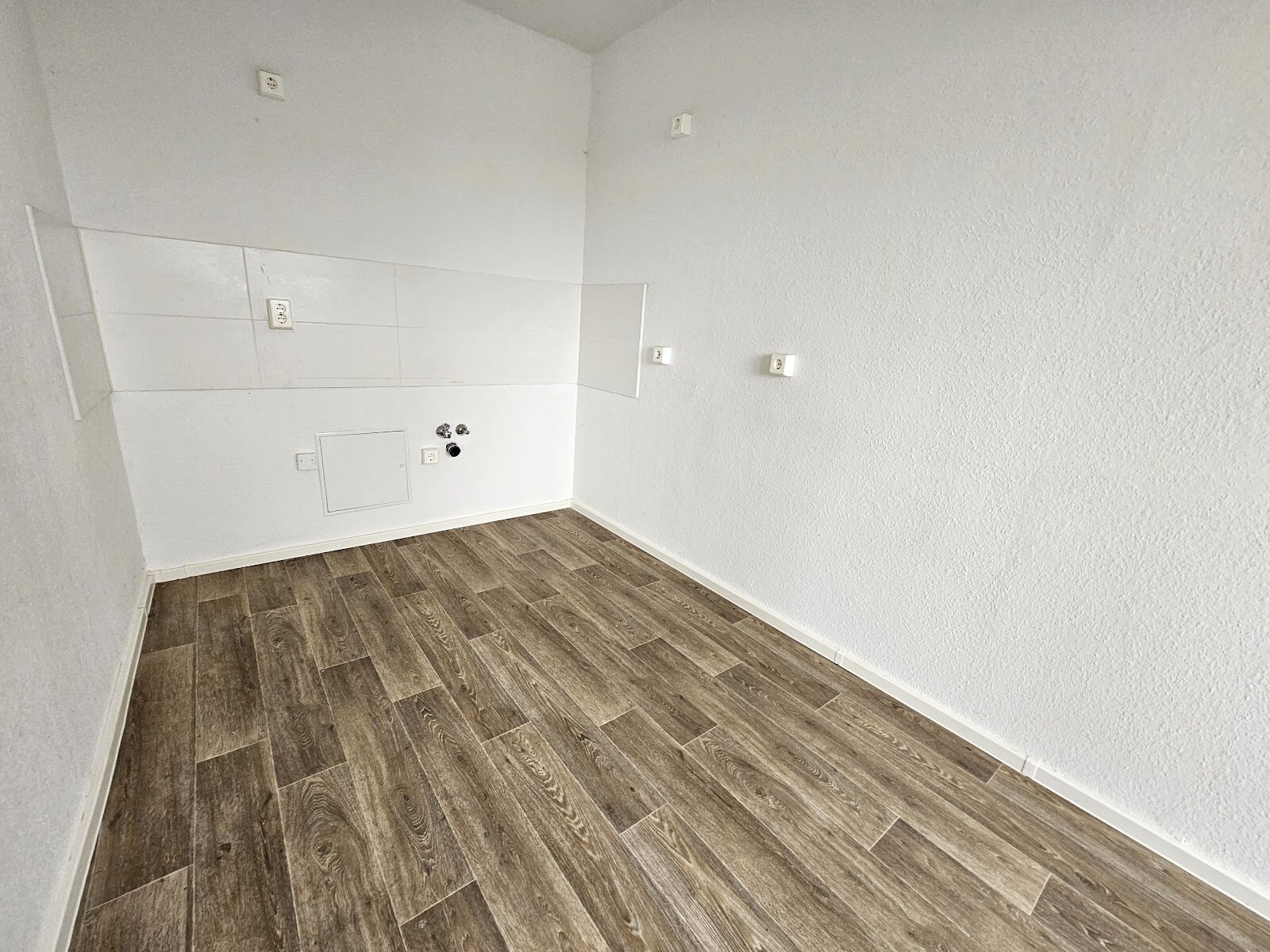 Jamboler Straße 30, 06130 Halle (Saale)