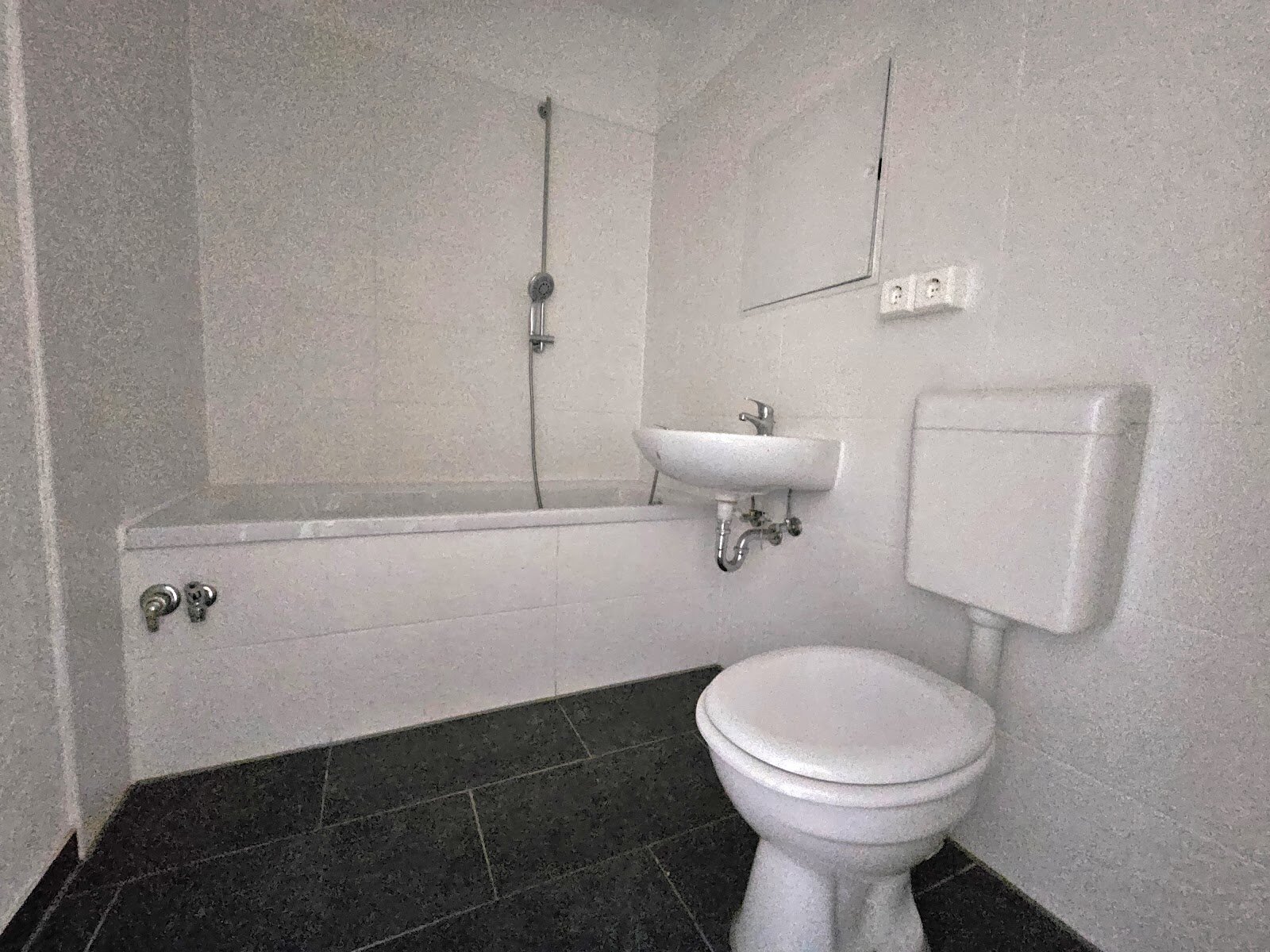 Jamboler Straße 30, 06130 Halle (Saale)