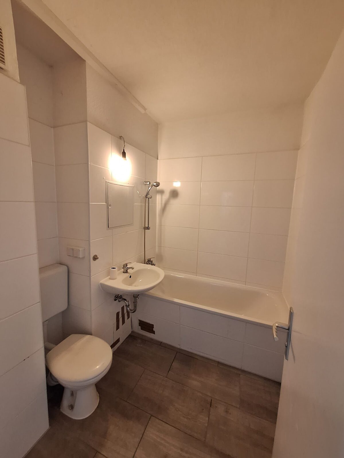 Erfurter Straße 25, 03046 Cottbus