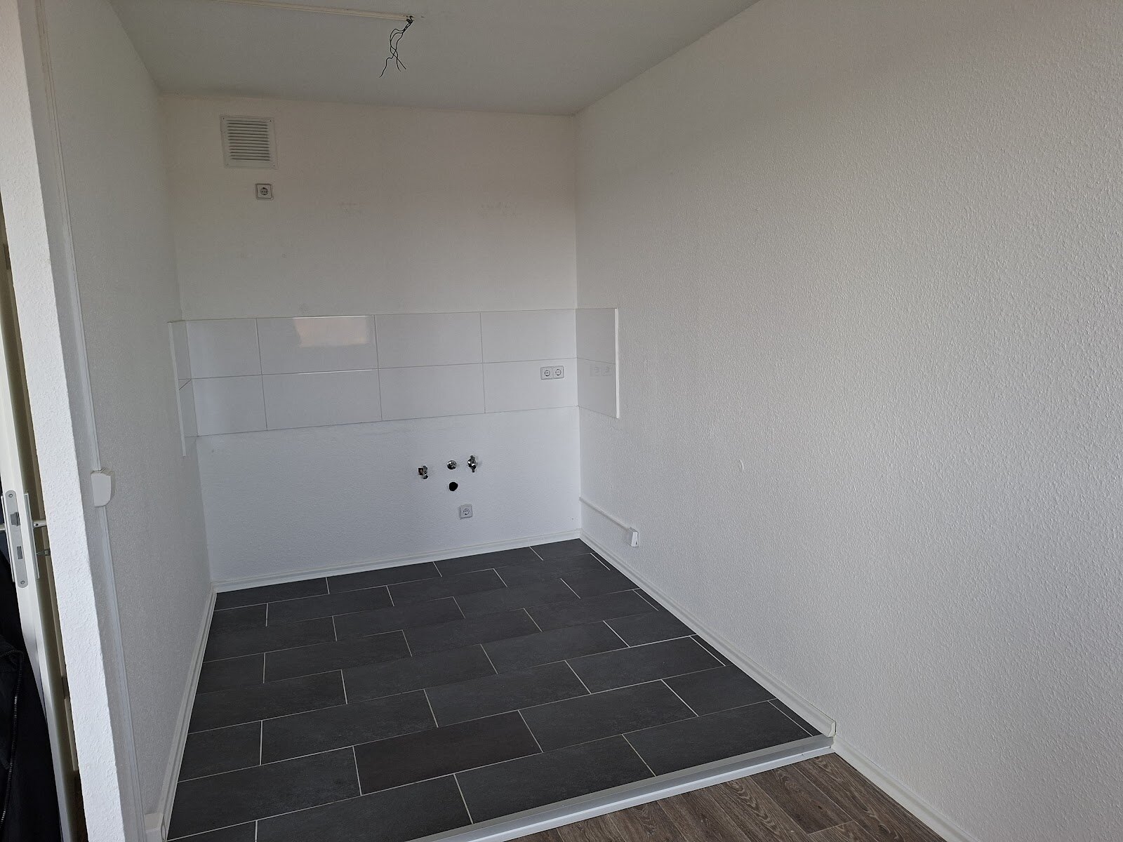 Werner-Seelenbinder-Ring 35, 03048 Cottbus Werner-Seelenbinder-Ring 35, 03048 Cottbus