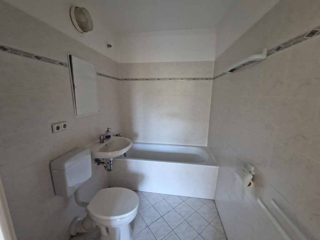 Anne-Frank-Straße 26, 03050 Cottbus