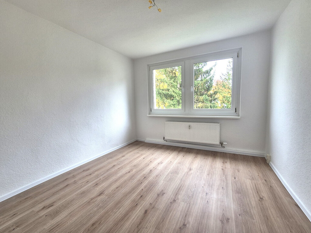 Friedrich-Engels-Straße 11, 38489 Beetzendorf Friedrich-Engels-Straße 11, 38489 Beetzendorf