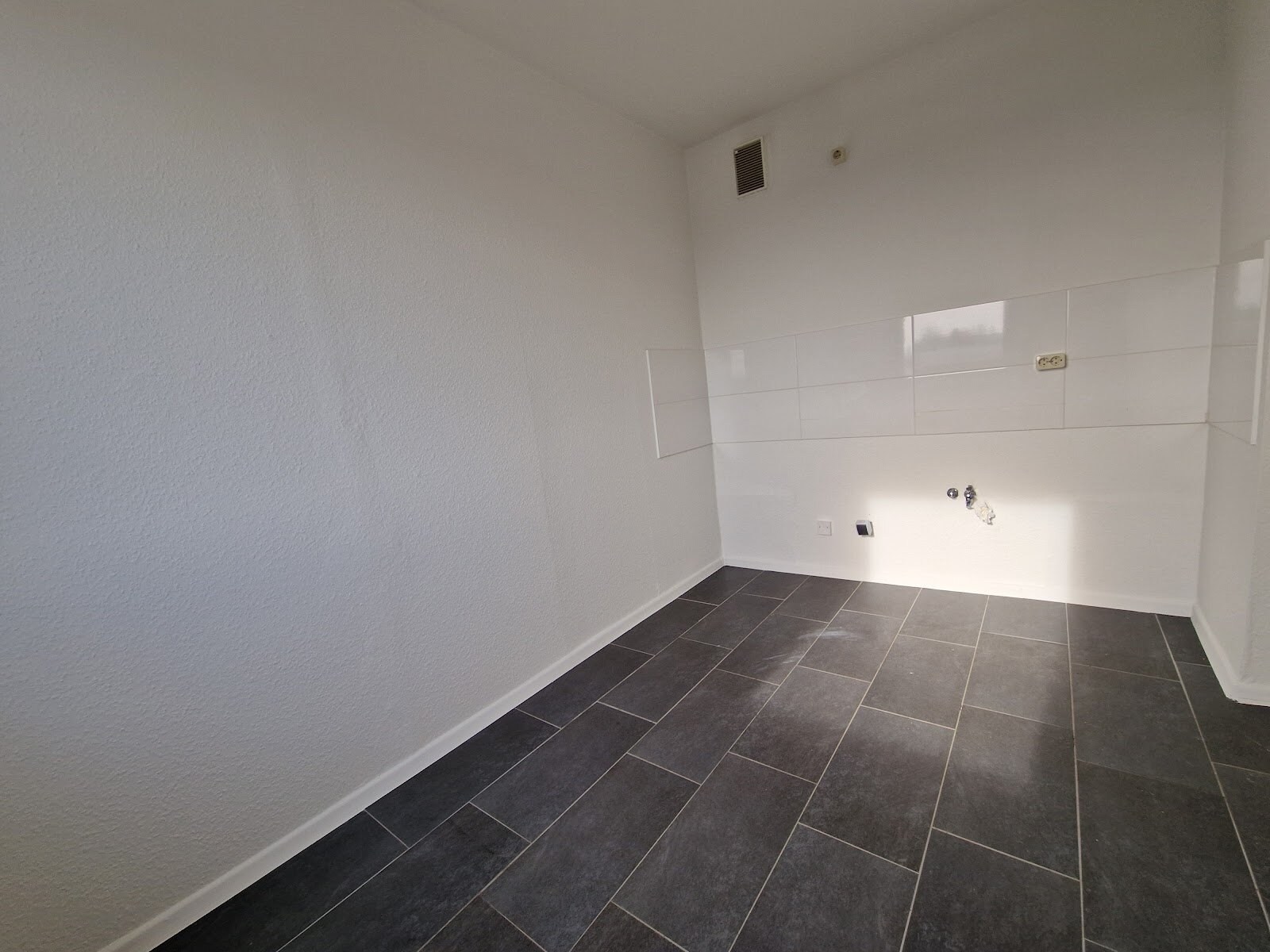 Blockmacherring 46, 18109 Rostock