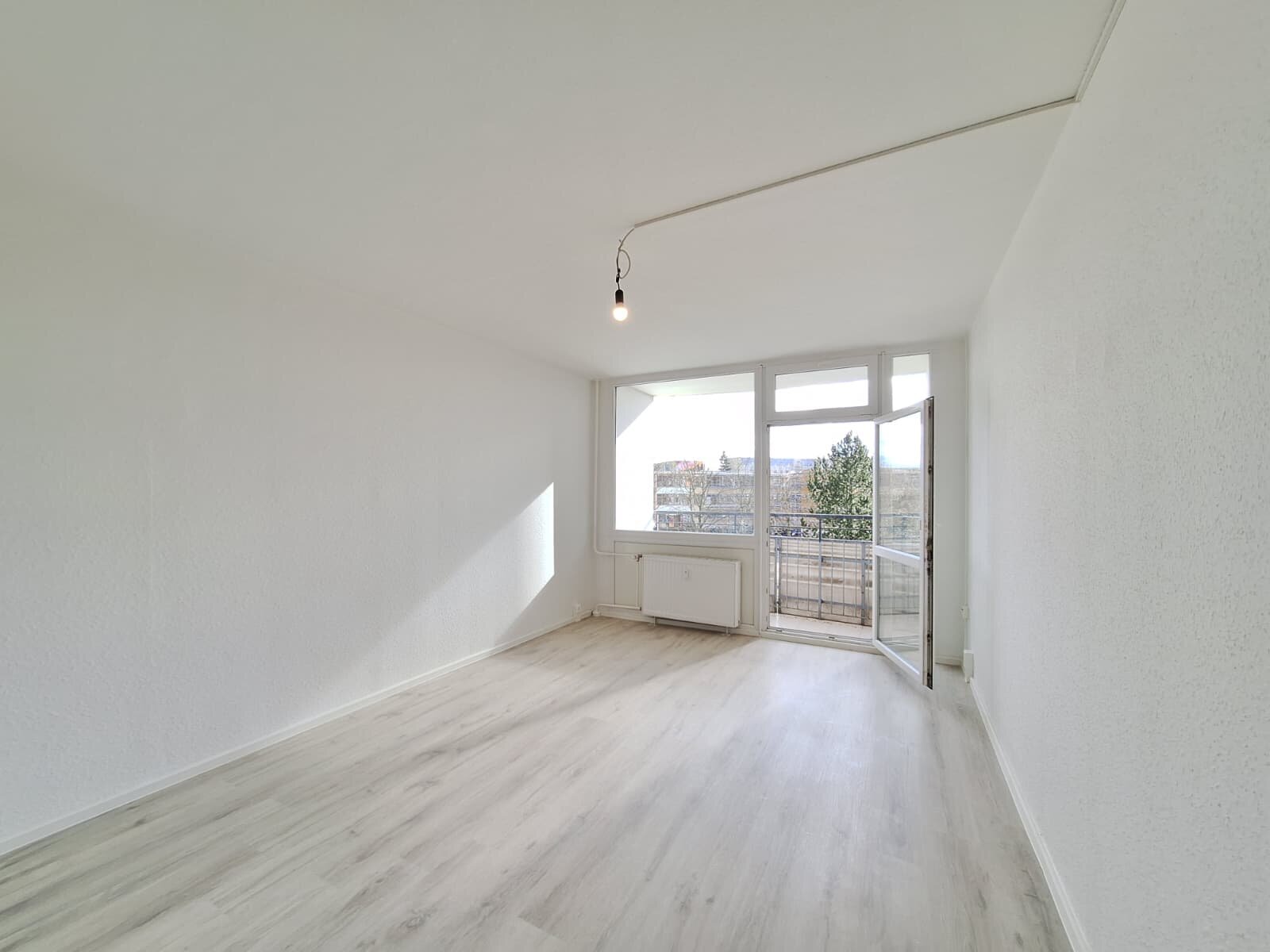 Albert-Wolf-Platz 1, 01239 Dresden