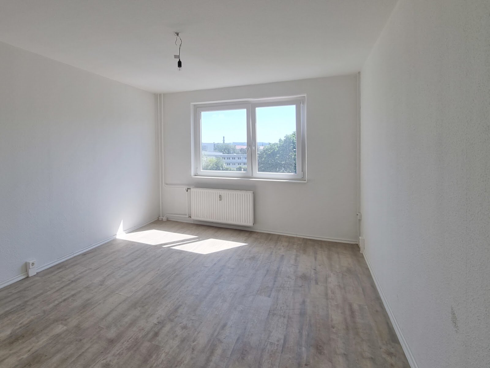 Albert-Wolf-Platz 1, 01239 Dresden