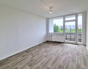 Albert-Wolf-Platz 1, 01239 Dresden