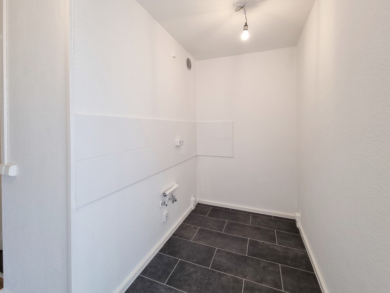 Albert-Wolf-Platz 1, 01239 Dresden