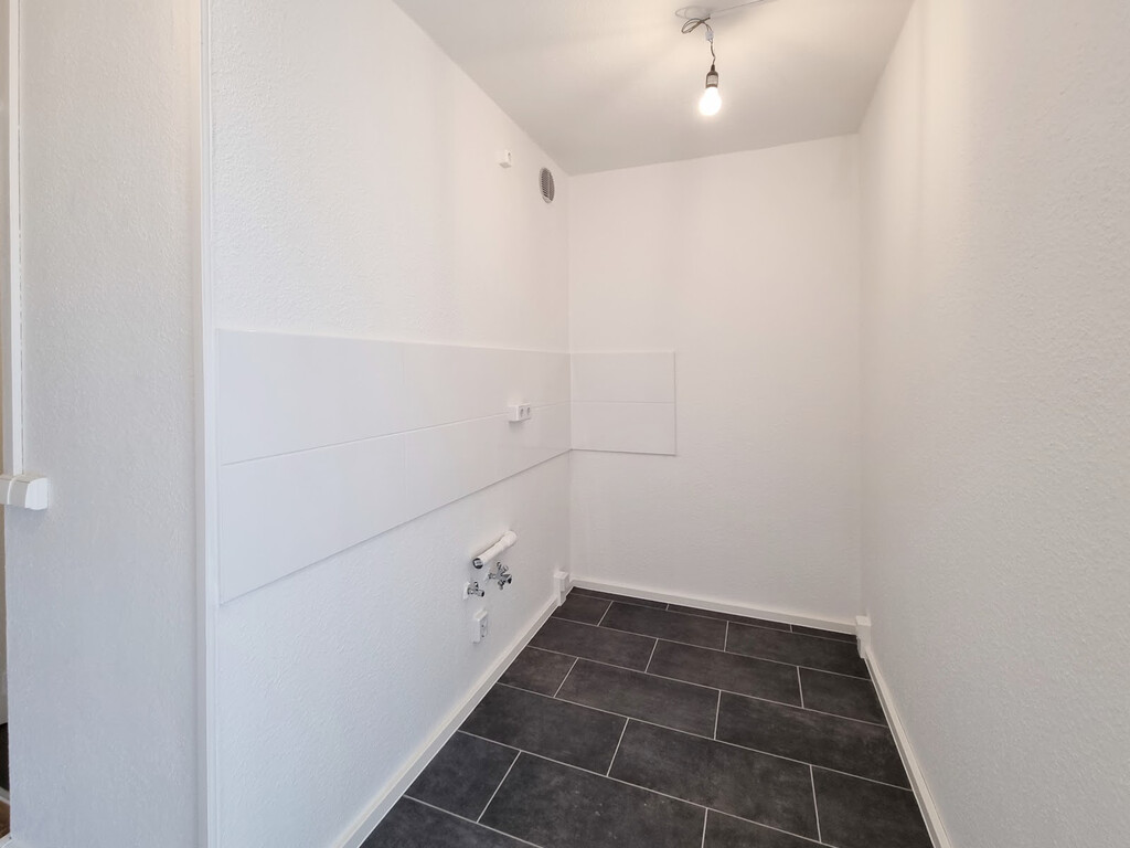 Albert-Wolf-Platz 1, 01239 Dresden