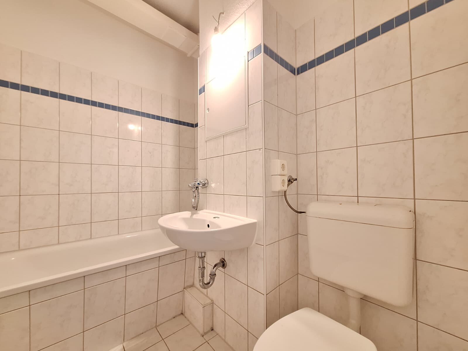 Albert-Wolf-Platz 1, 01239 Dresden