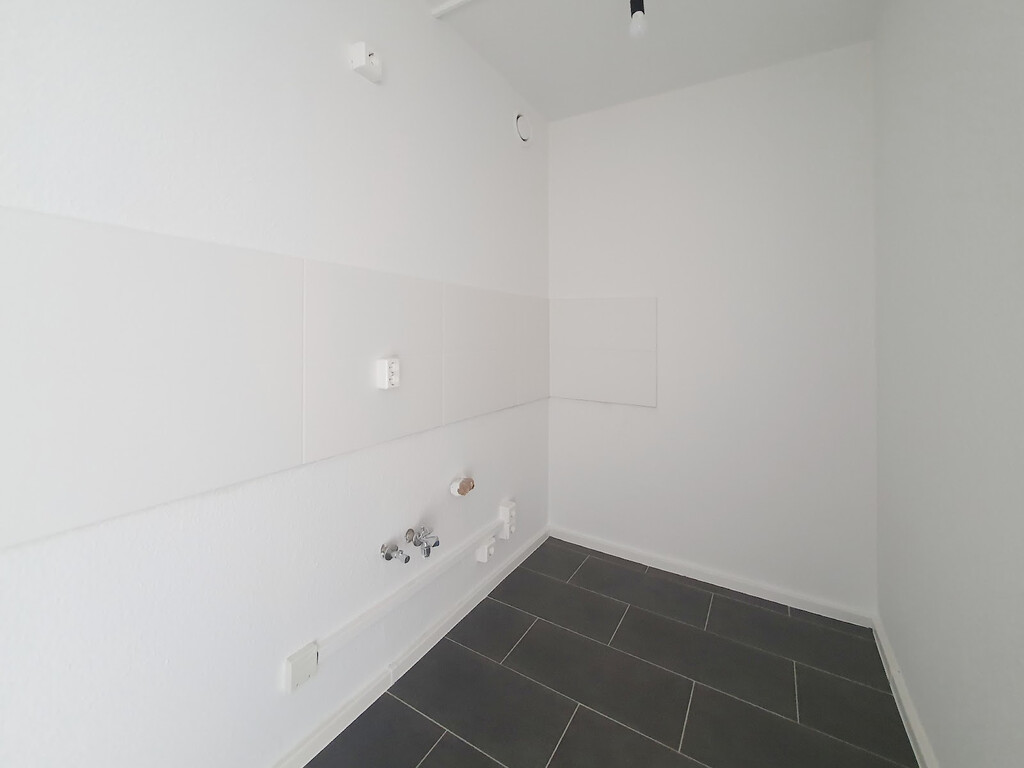 Albert-Wolf-Platz 1, 01239 Dresden