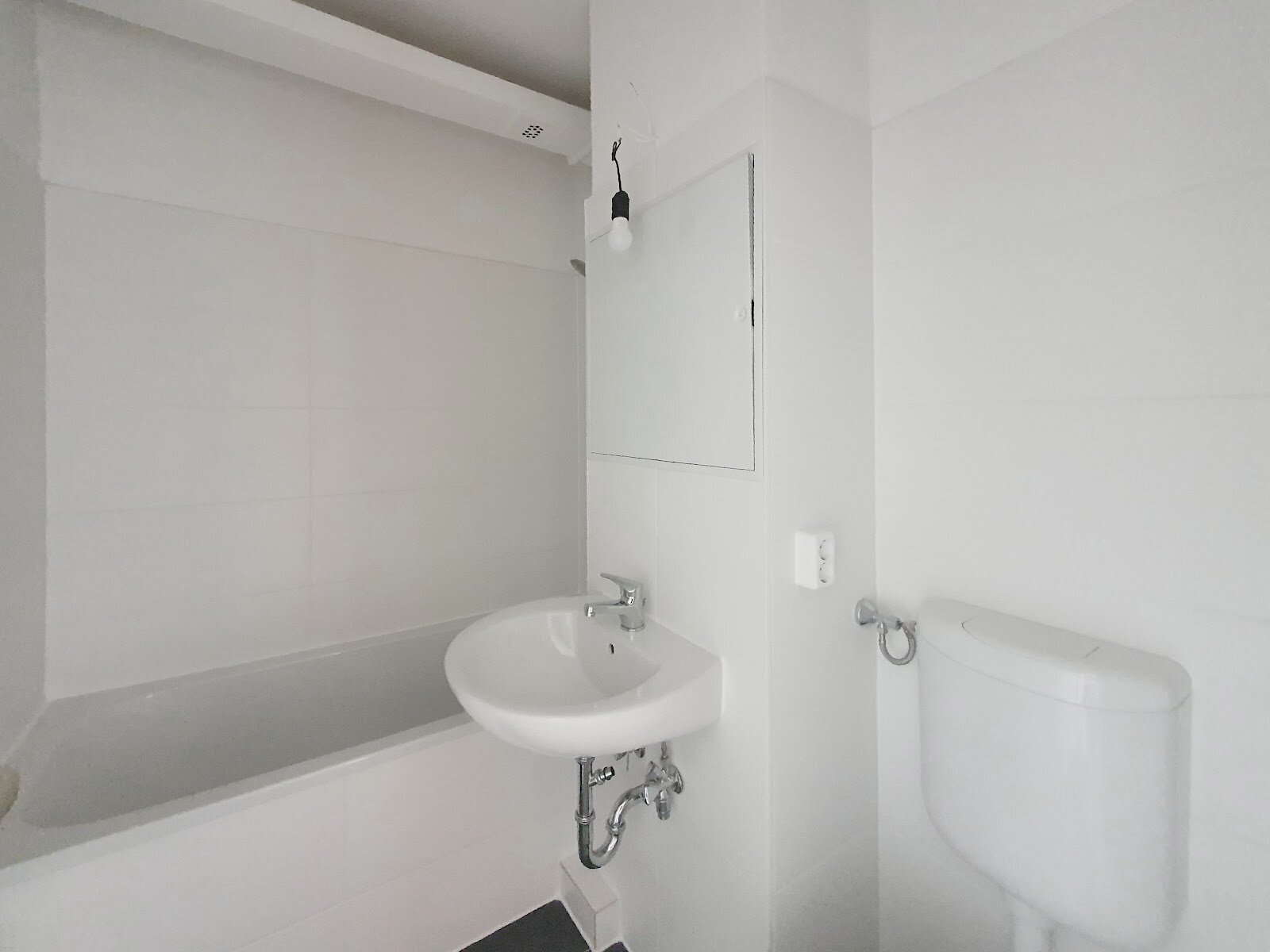 Albert-Wolf-Platz 1, 01239 Dresden