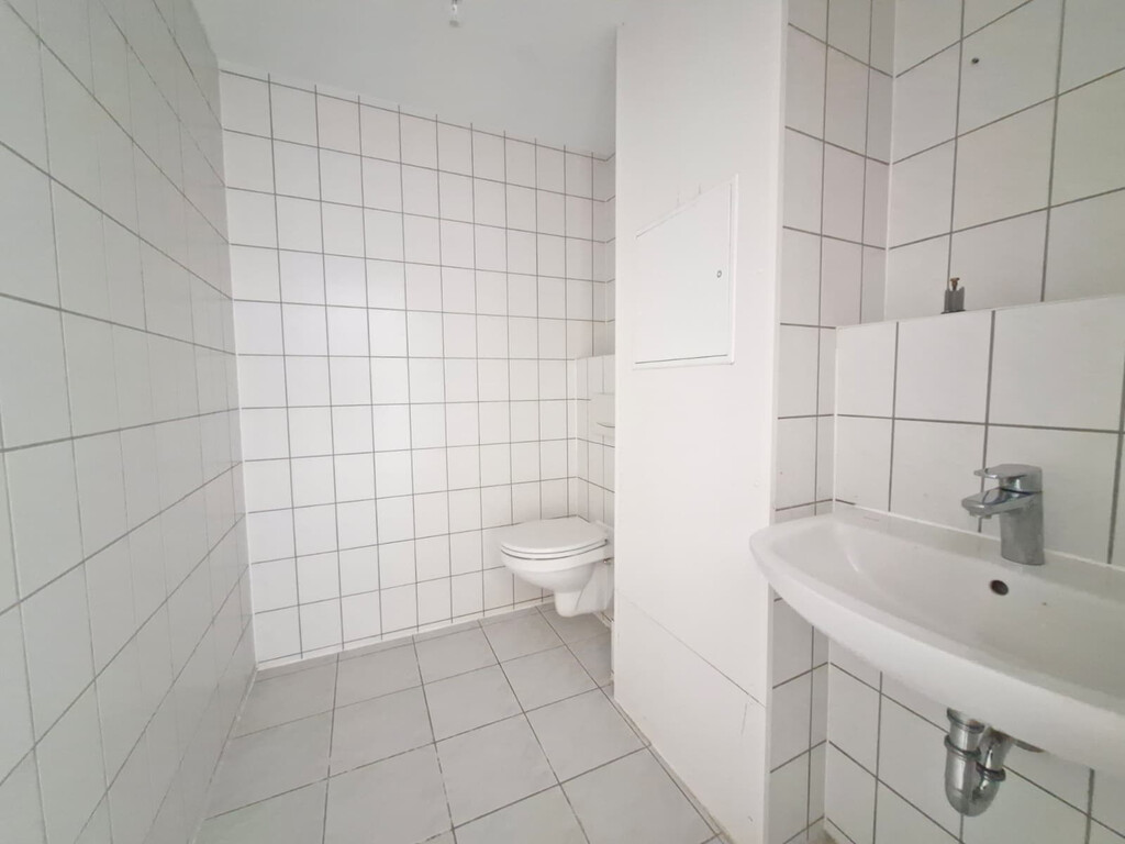 Albert-Wolf-Platz 2, 01239 Dresden