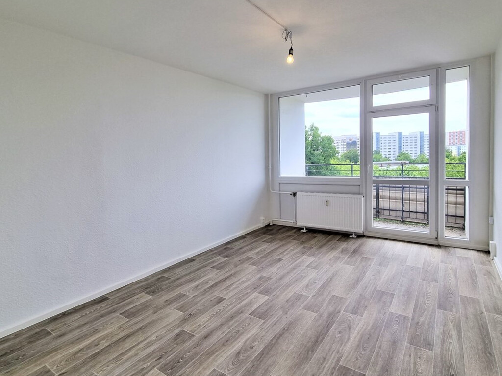 Albert-Wolf-Platz 2, 01239 Dresden