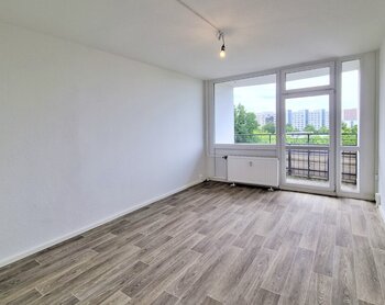 Albert-Wolf-Platz 2, 01239 Dresden