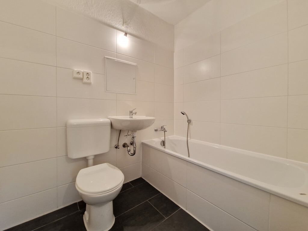 Helbigsdorfer Weg 16, 01169 Dresden