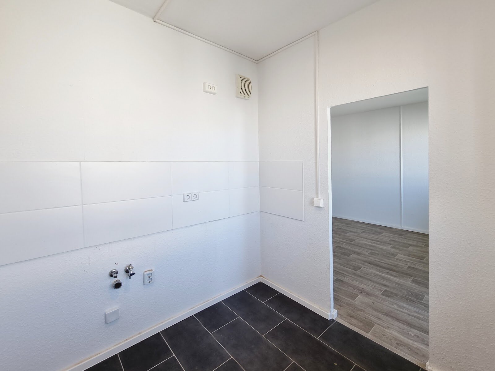 Helbigsdorfer Weg 16, 01169 Dresden