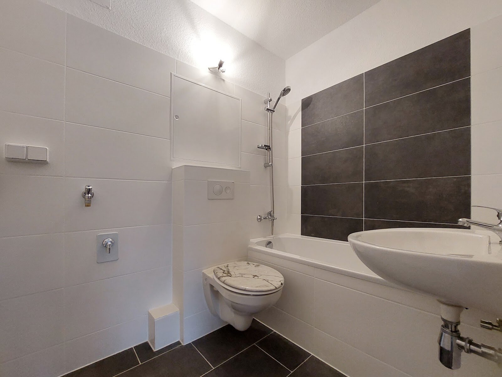 Leutewitzer Ring 14, 01169 Dresden