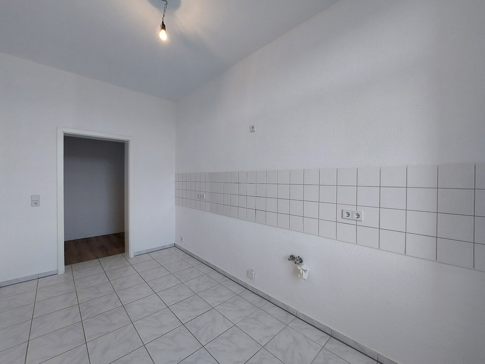 Leonhardtstraße 10, 09112 Chemnitz