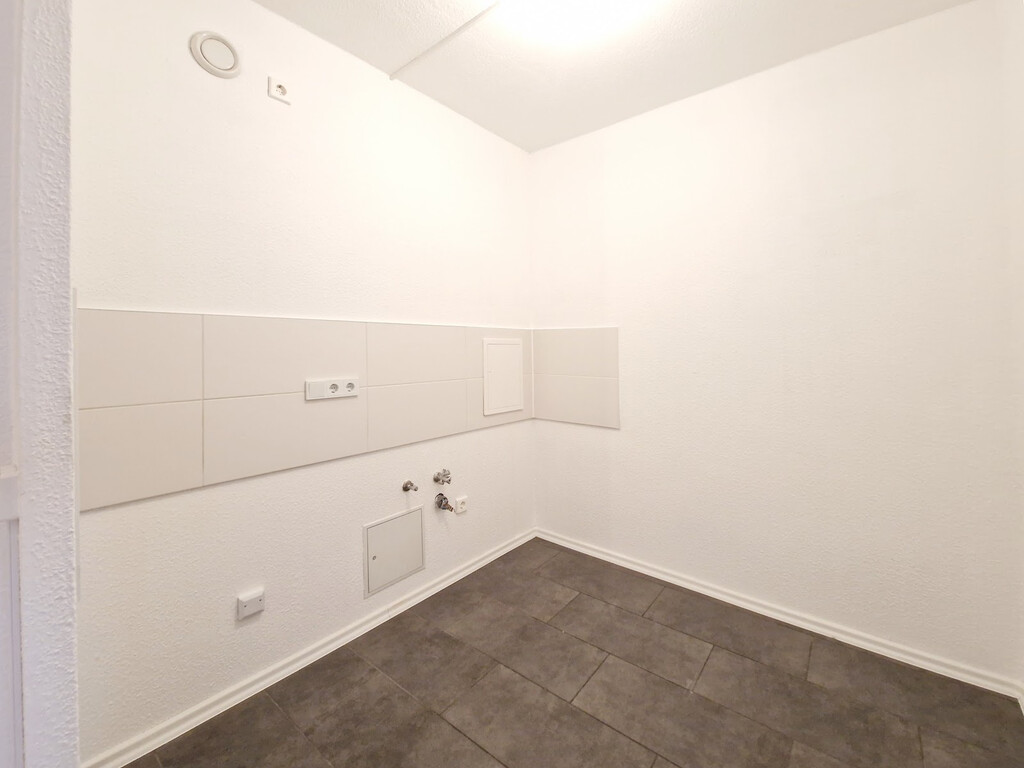 Albert-Köhler-Straße 9, 09122 Chemnitz