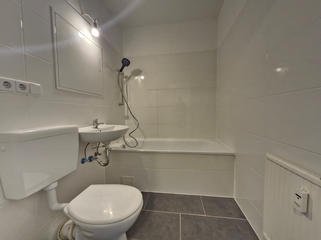 Albert-Köhler-Straße 77, 09122 Chemnitz