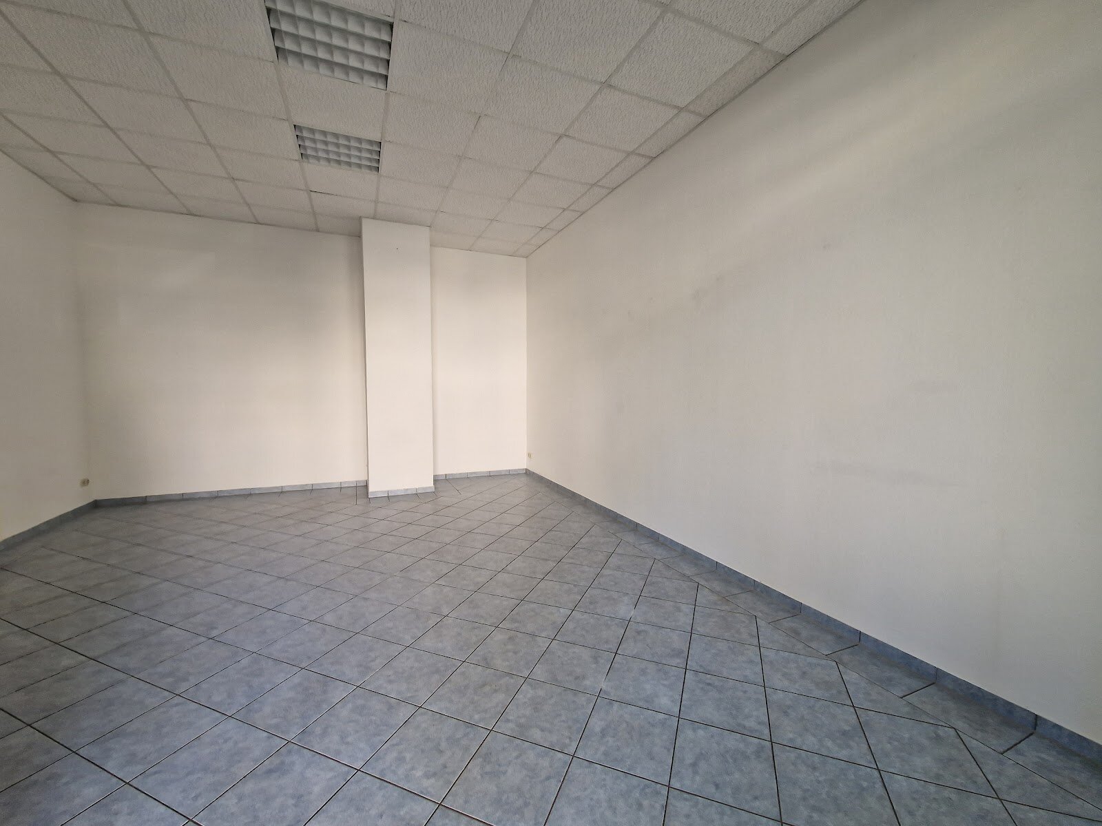 Walter-Markov-Ring 5, 04288 Leipzig Walter-Markov-Ring 5, 04288 Leipzig