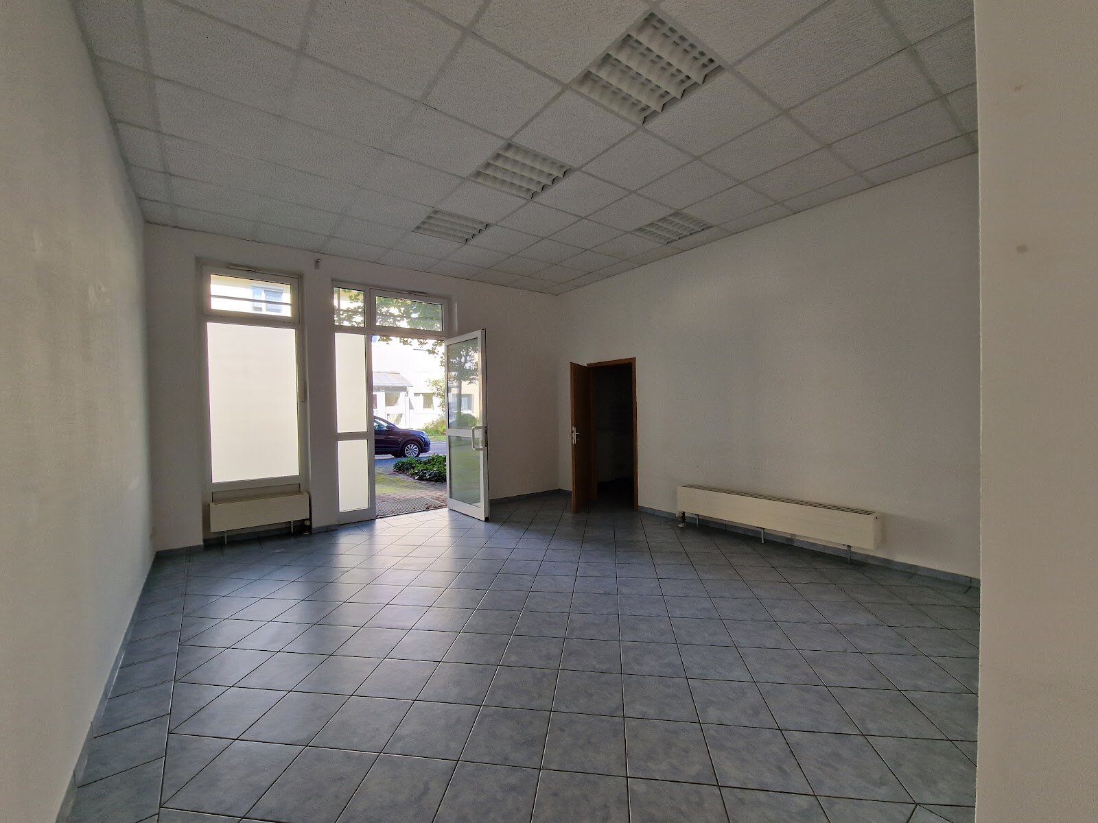 Walter-Markov-Ring 5, 04288 Leipzig Walter-Markov-Ring 5, 04288 Leipzig