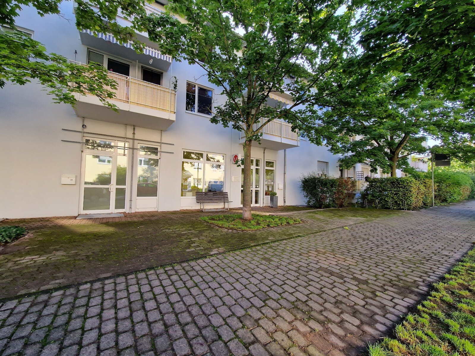 Walter-Markov-Ring 5, 04288 Leipzig Walter-Markov-Ring 5, 04288 Leipzig