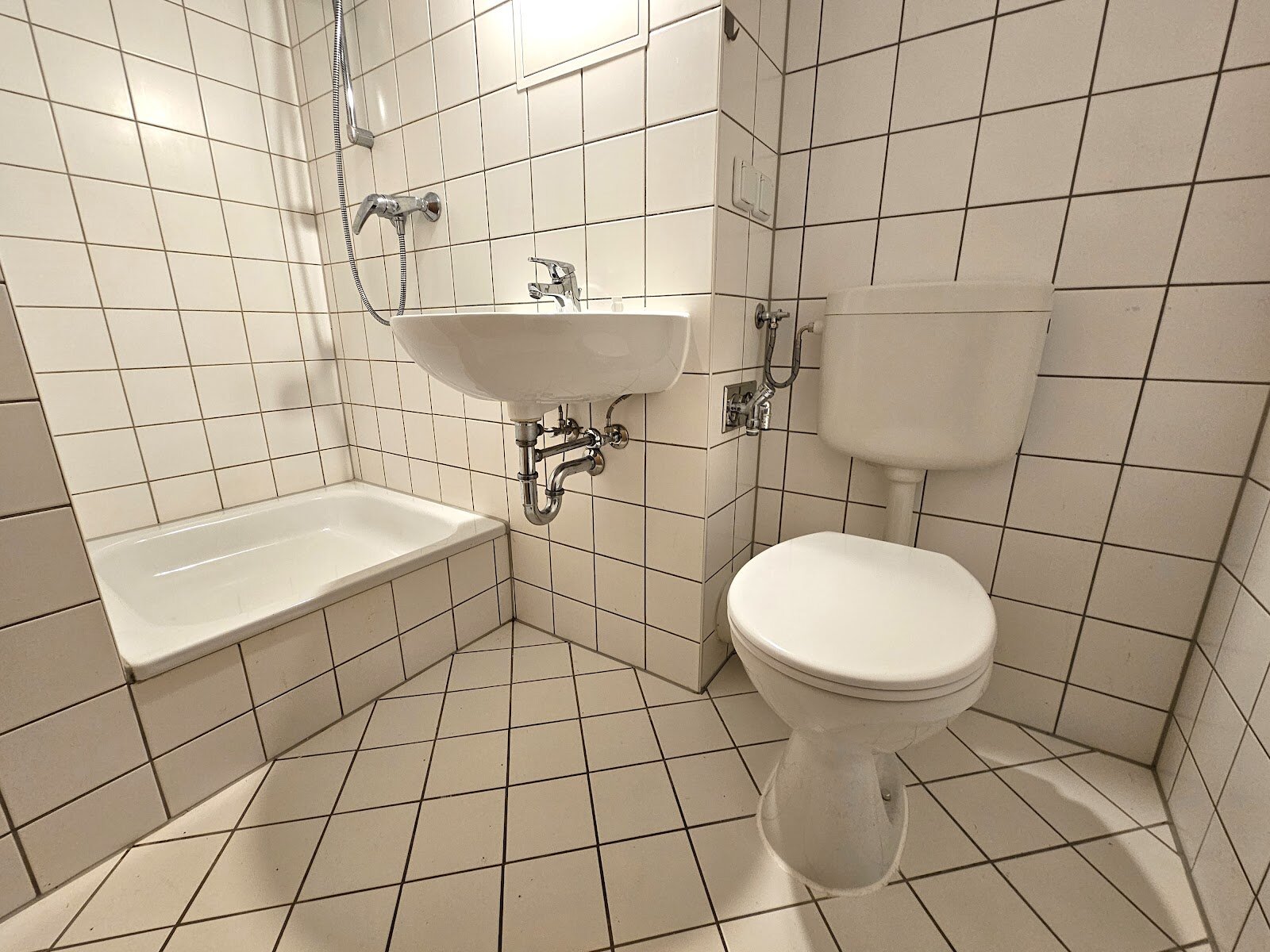 Kattowitzer Straße 18, 06128 Halle (Saale)