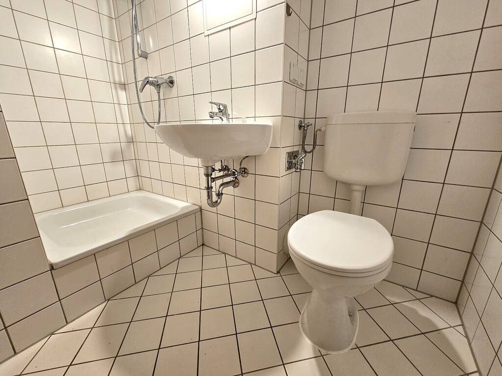 Kattowitzer Straße 18, 06128 Halle (Saale)