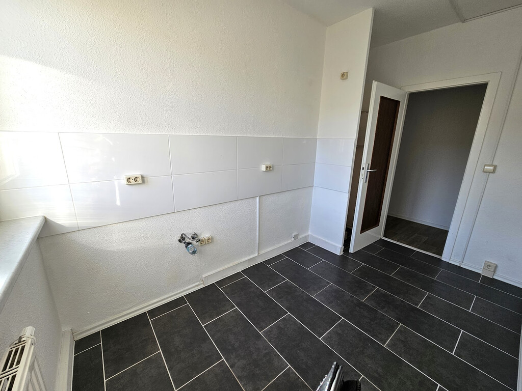 Ufaer Straße 11, 06128 Halle (Saale)