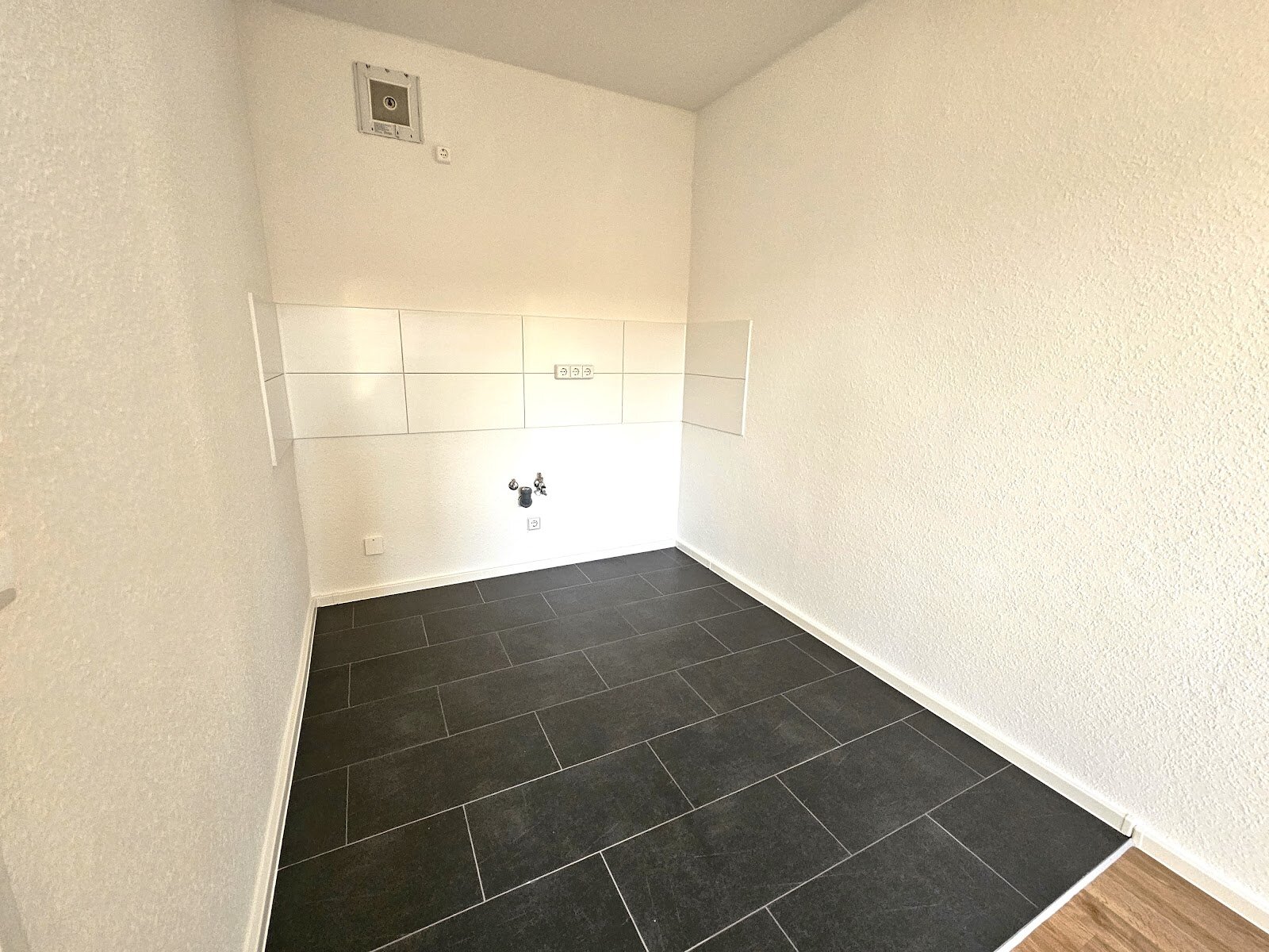 Amsterdamer Straße 14, 06128 Halle (Saale)