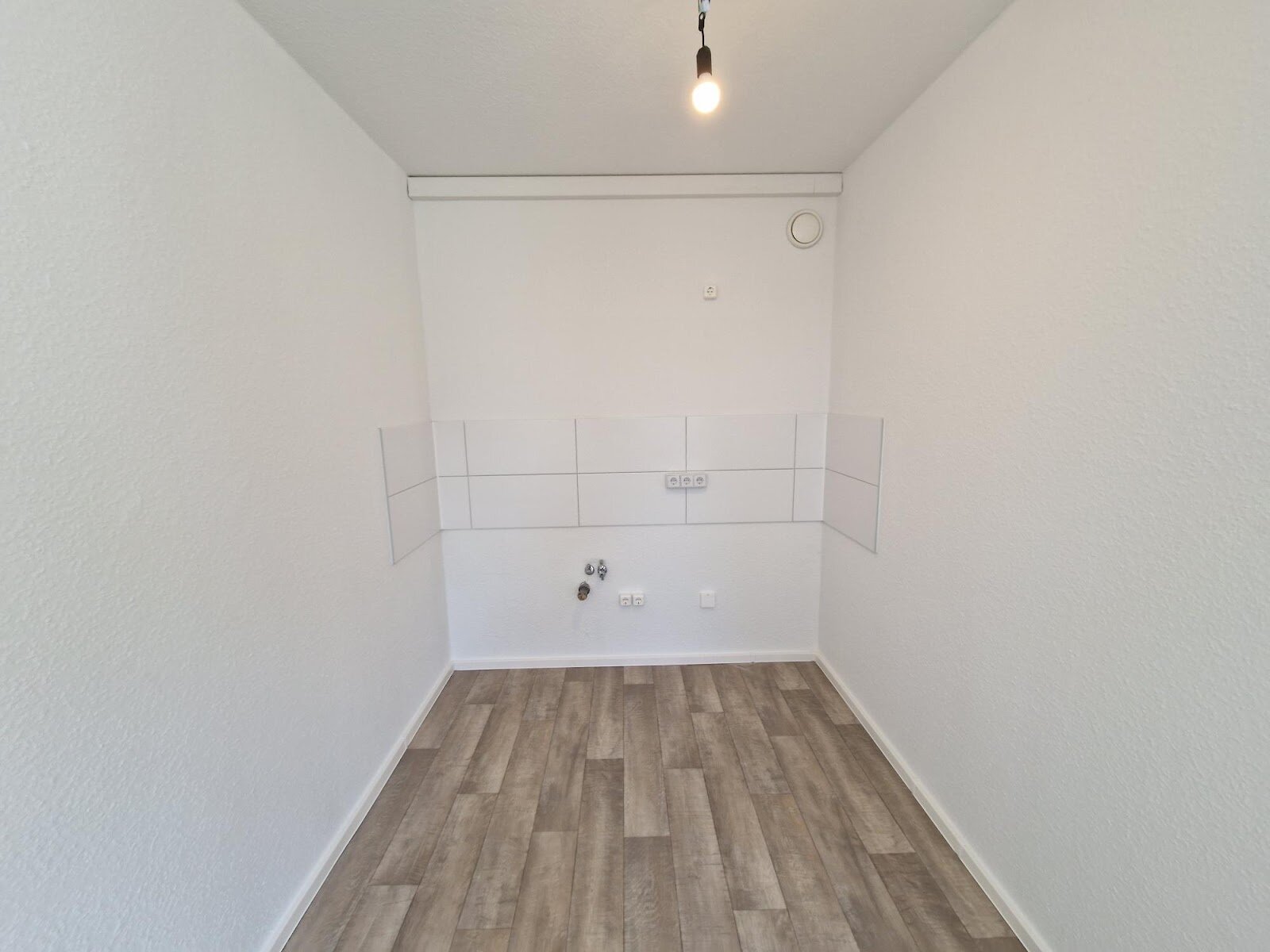 Jamboler Straße 10, 06130 Halle (Saale)