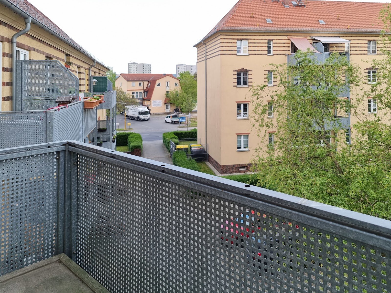 Wilhelm-Liebknecht-Straße 87, 01257 Dresden