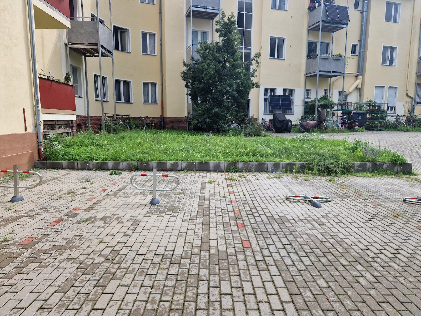 Prinzessinnenstraße 31, 12307 Berlin Prinzessinnenstraße 31, 12307 Berlin