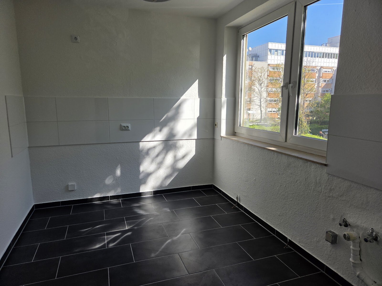 Konrad-Adenauer-Straße 72-80, 51149 Köln