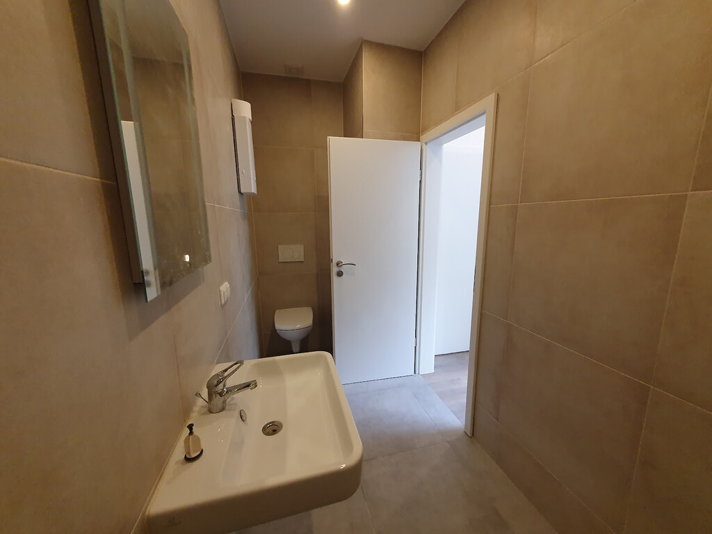 Hansaring 82 -86, 50670 Köln